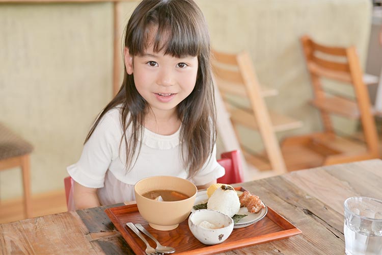 乳幼児の食の悩みについて